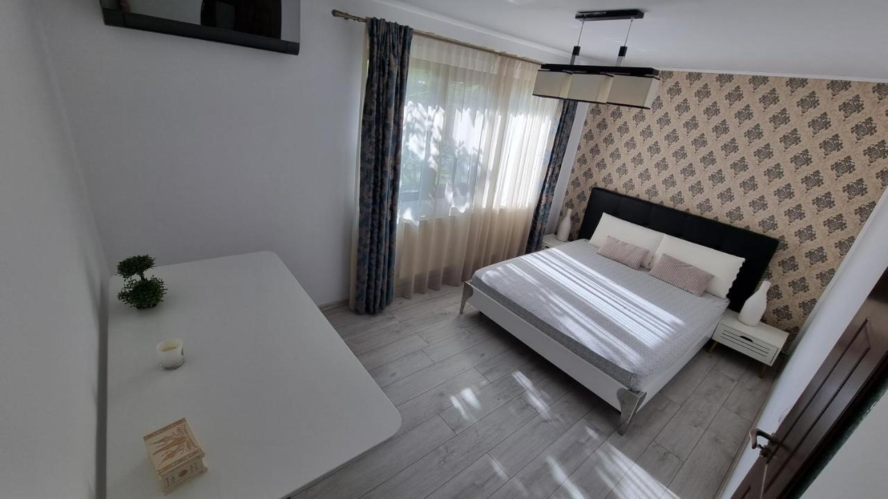Stone Bridge Apartment Iasi Exterior photo